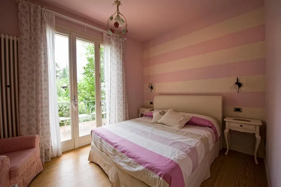 Chicco Di Oliva Villa Padenghe sul Garda Italy